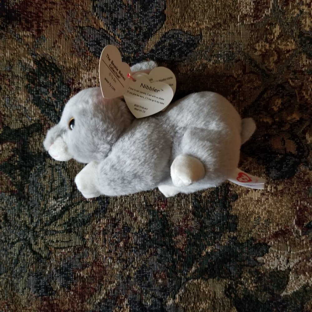 Nibbler, small rabbit soft, plush, realistic classic toy, Ty Beanie Babies